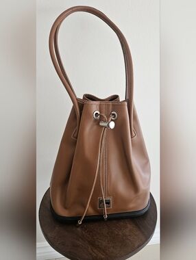 Vintage Dooney & Bourke Brown Leather Drawstring Hobo/Bucket Shoulder Bag